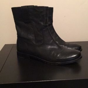 Frye “Anna Shortie” Bootie